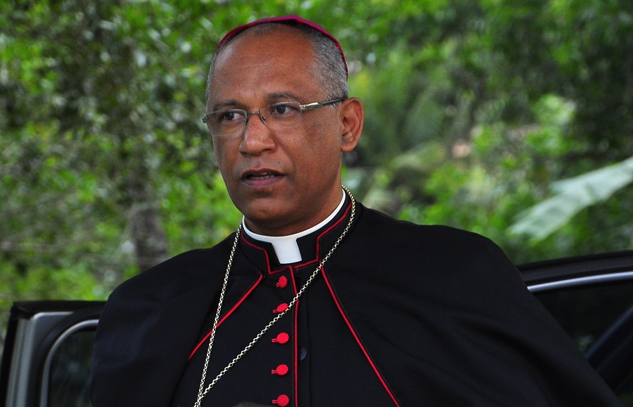 Câmara concede a Honra ao Mérito Juvino Oliveira ao Arcebispo Dom Zanoni Demettino Castro